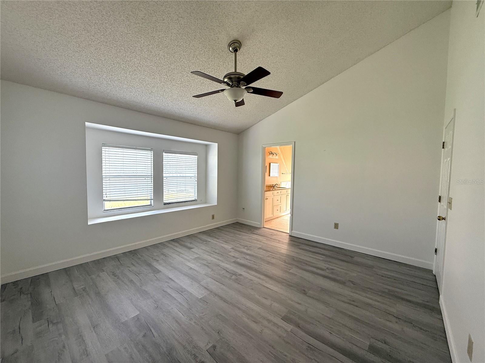 Image 18 of 34 For 7202 Ridgeport Drive