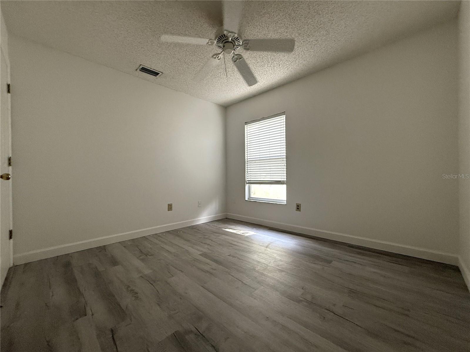 Image 28 of 34 For 7202 Ridgeport Drive