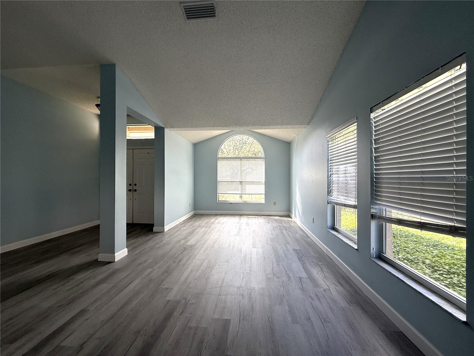 Image 4 of 34 For 7202 Ridgeport Drive