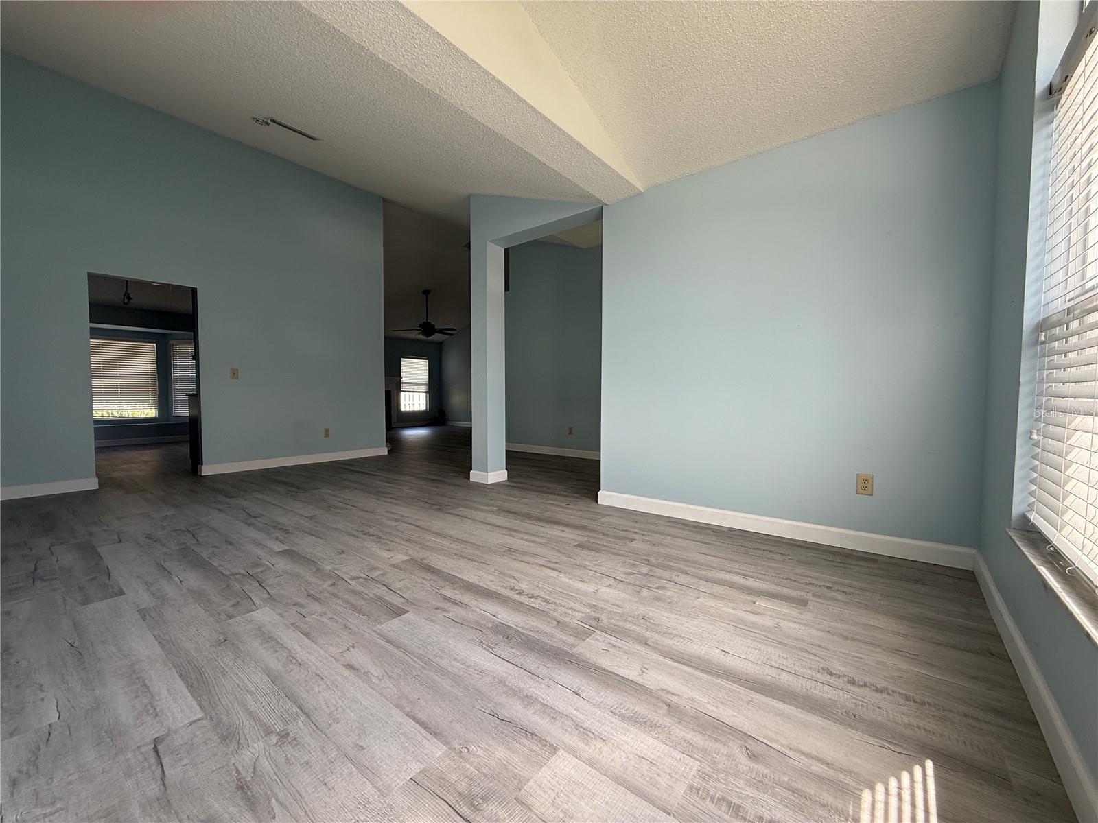 Image 7 of 34 For 7202 Ridgeport Drive