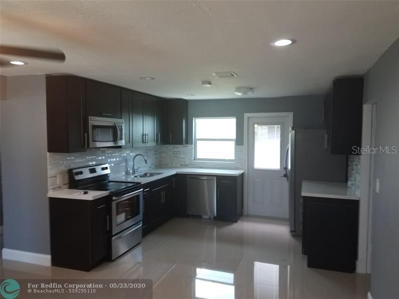 Image 2 of 52 For 1610 22nd Avenue
