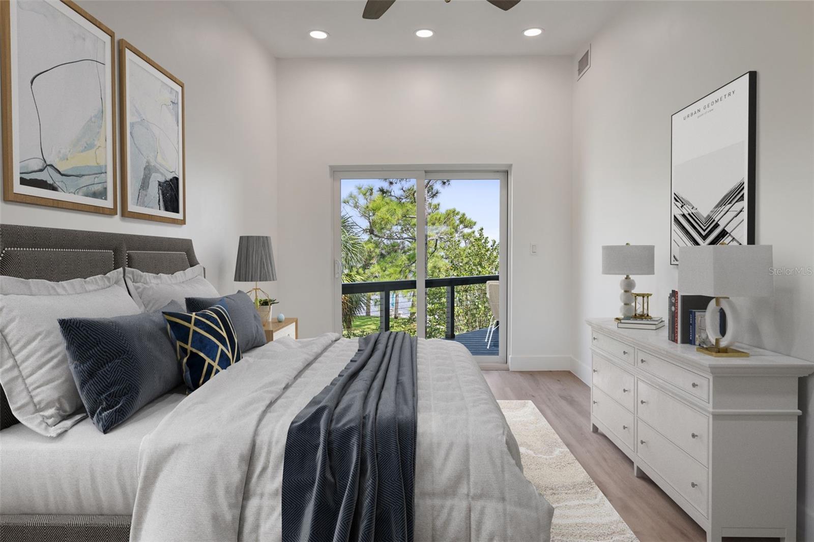 Listing photo id 32 for 10701 Pine Island Drive