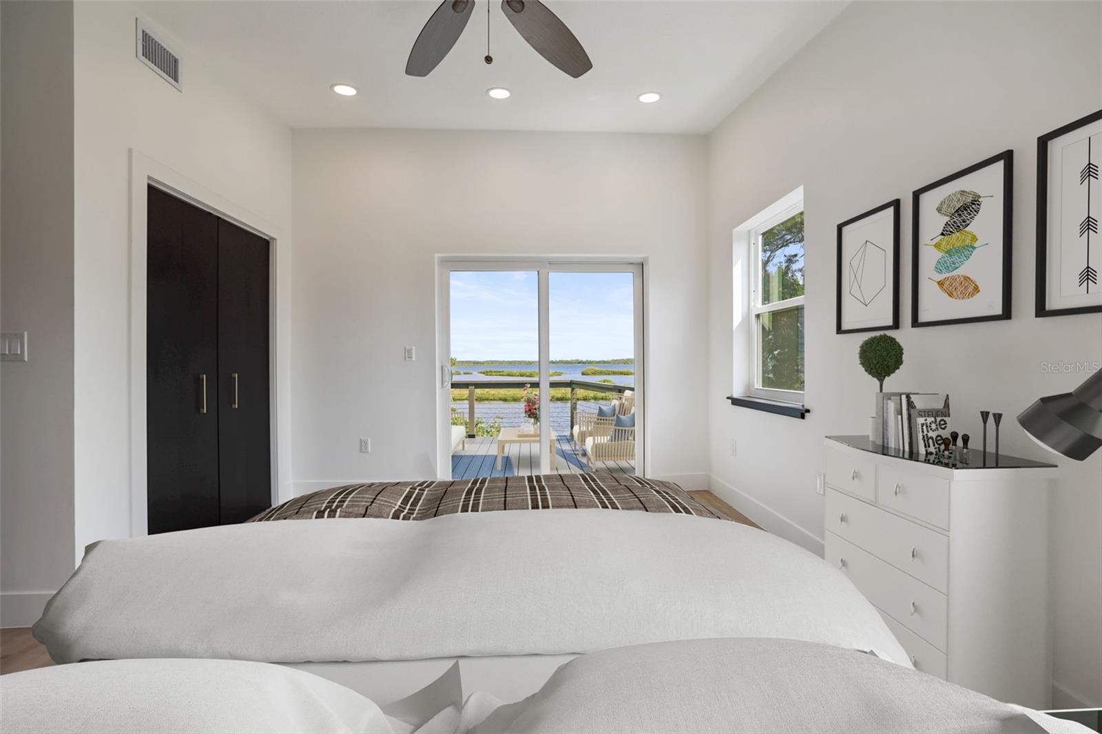Listing photo id 33 for 10701 Pine Island Drive