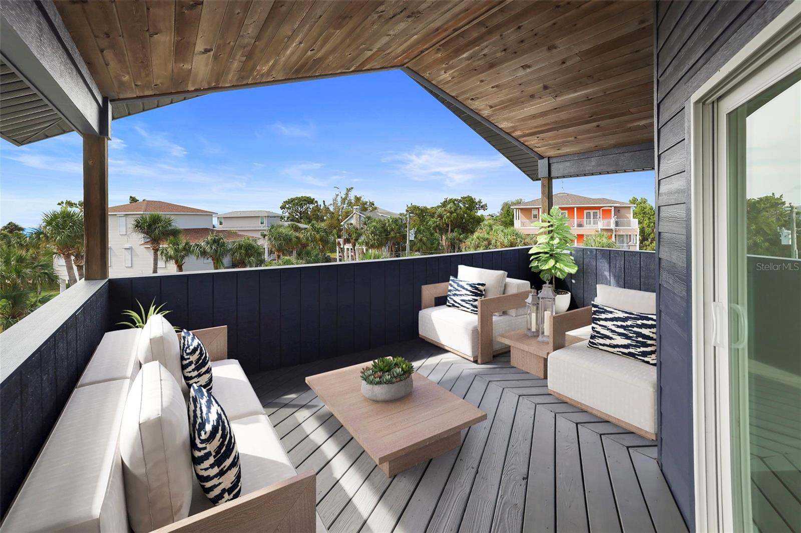 Listing photo id 48 for 10701 Pine Island Drive