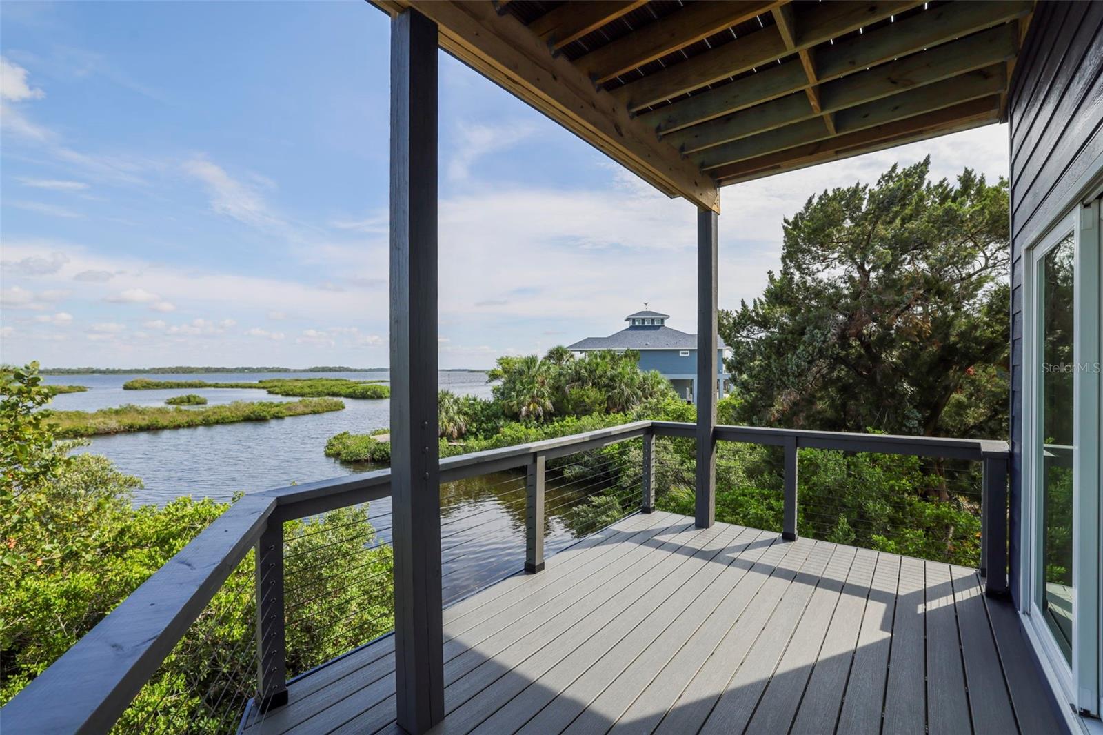 Listing photo id 62 for 10701 Pine Island Drive