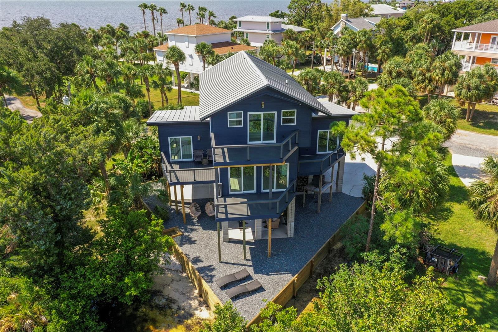 Listing photo id 64 for 10701 Pine Island Drive