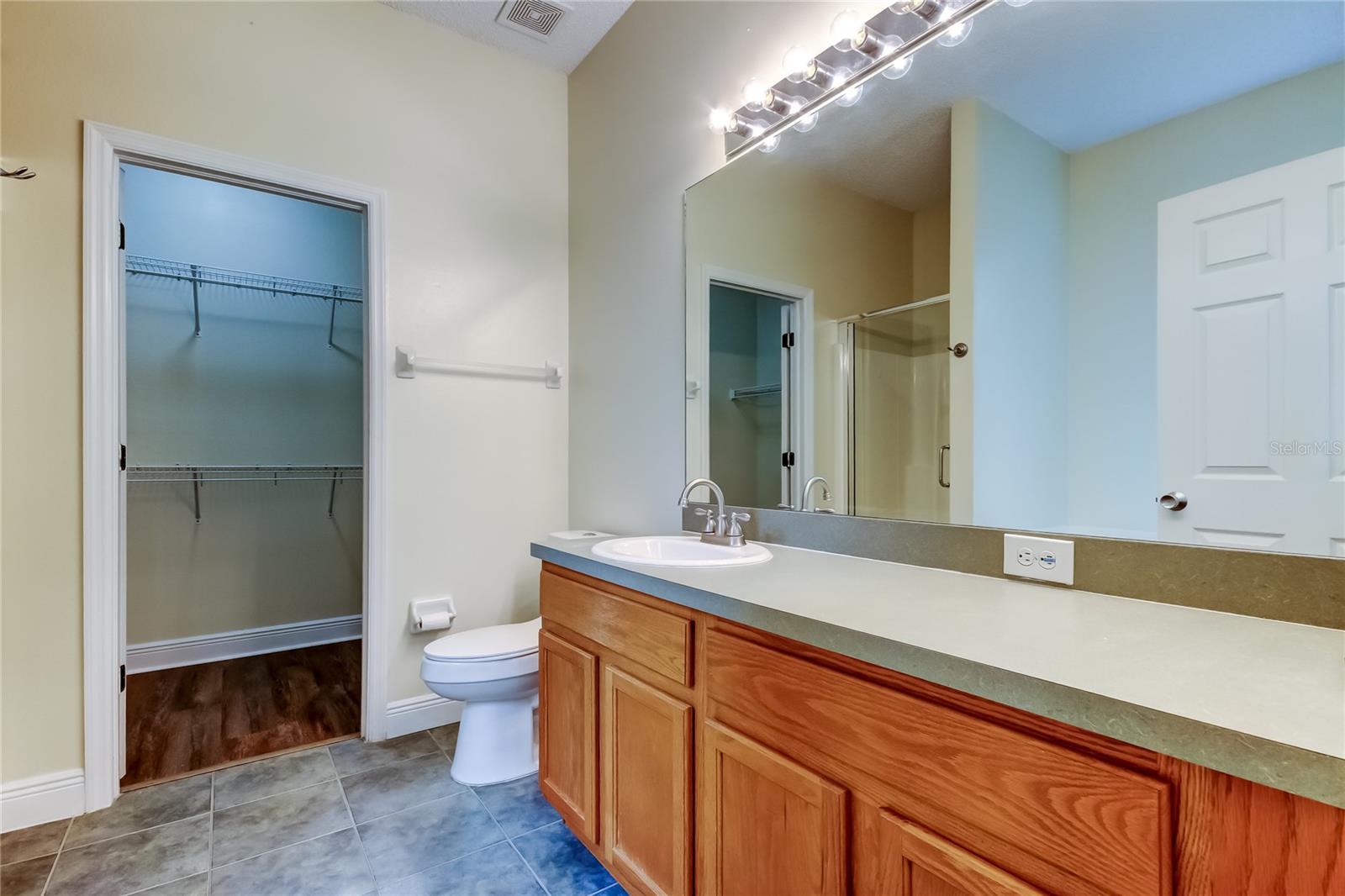 Image 21 of 38 For 6101 Lanshire Drive