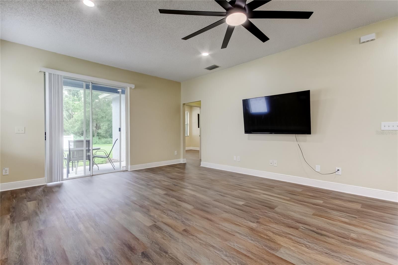 Image 8 of 38 For 6101 Lanshire Drive