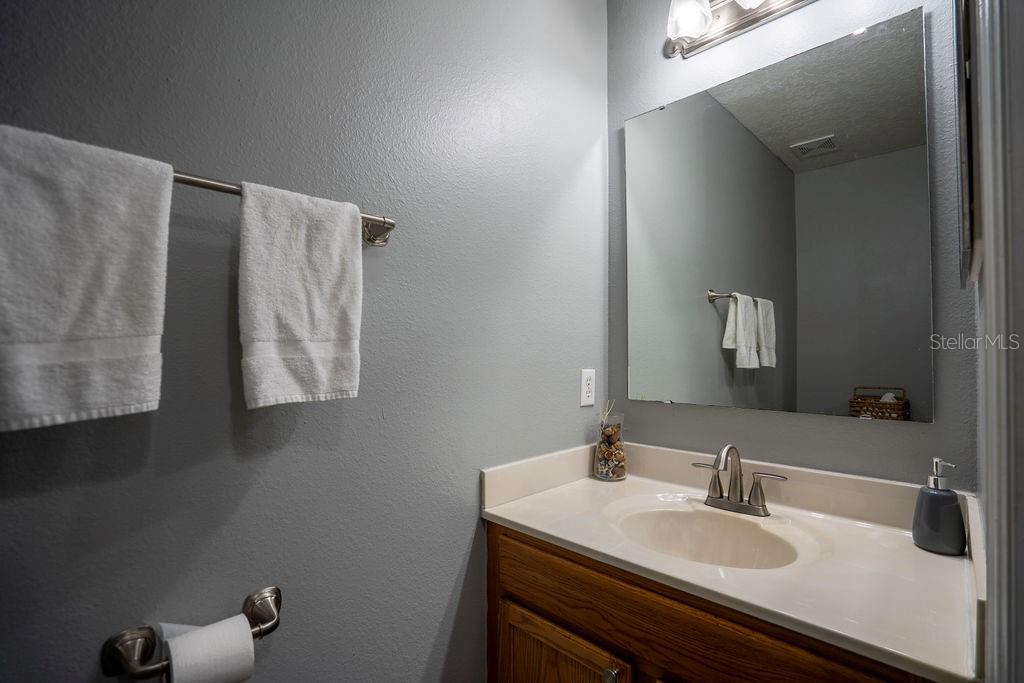 Image 18 of 39 For 1218 Apopka Drive