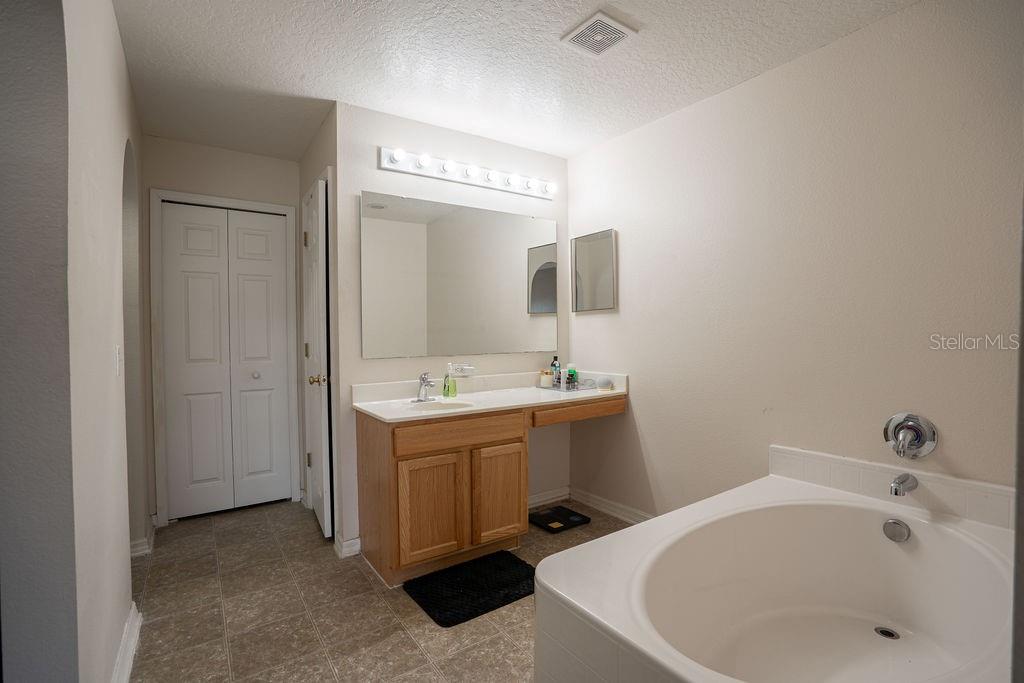 Image 33 of 39 For 1218 Apopka Drive
