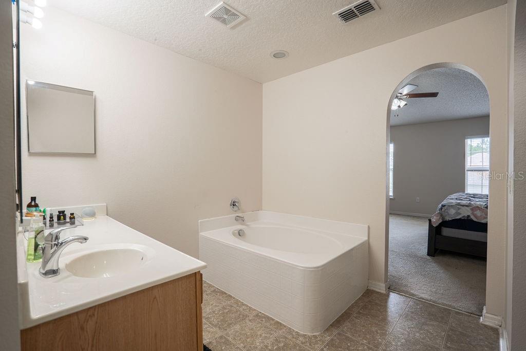Image 34 of 39 For 1218 Apopka Drive