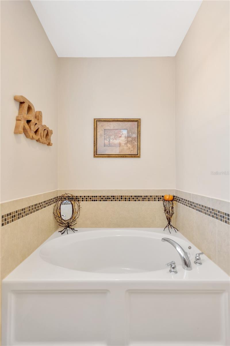 Image 28 of 52 For 1224 Halapa Way