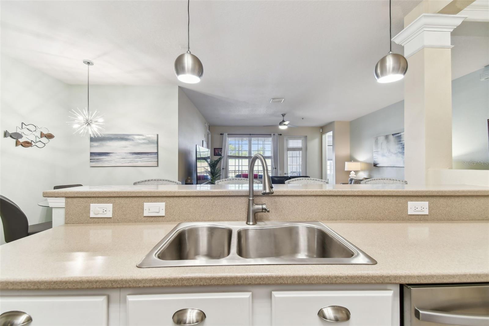 Image 18 of 85 For 7903 Seminole Boulevard 2203