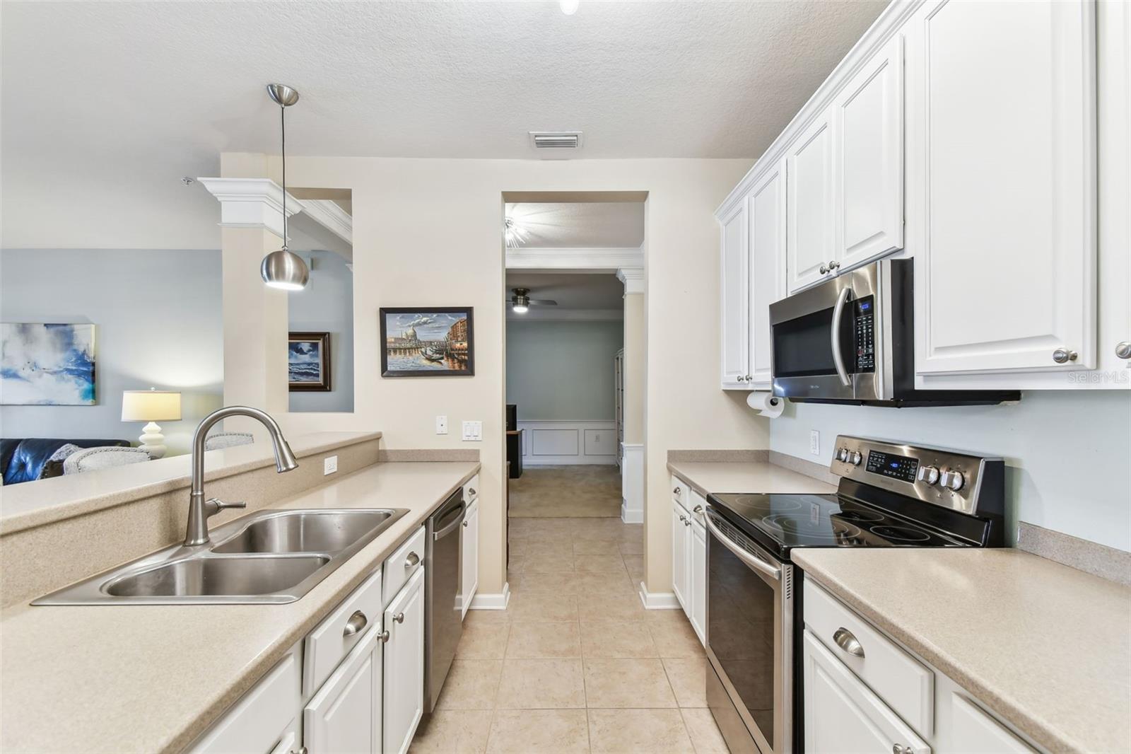 Image 19 of 85 For 7903 Seminole Boulevard 2203