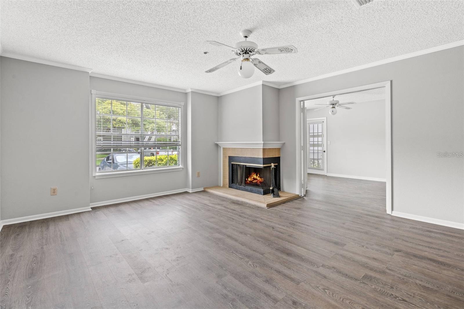 Image 3 of 17 For 11811 Skylake Place E
