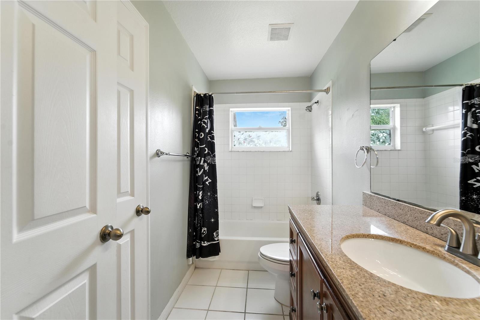 Image 25 of 56 For 1725 Bondurant Way