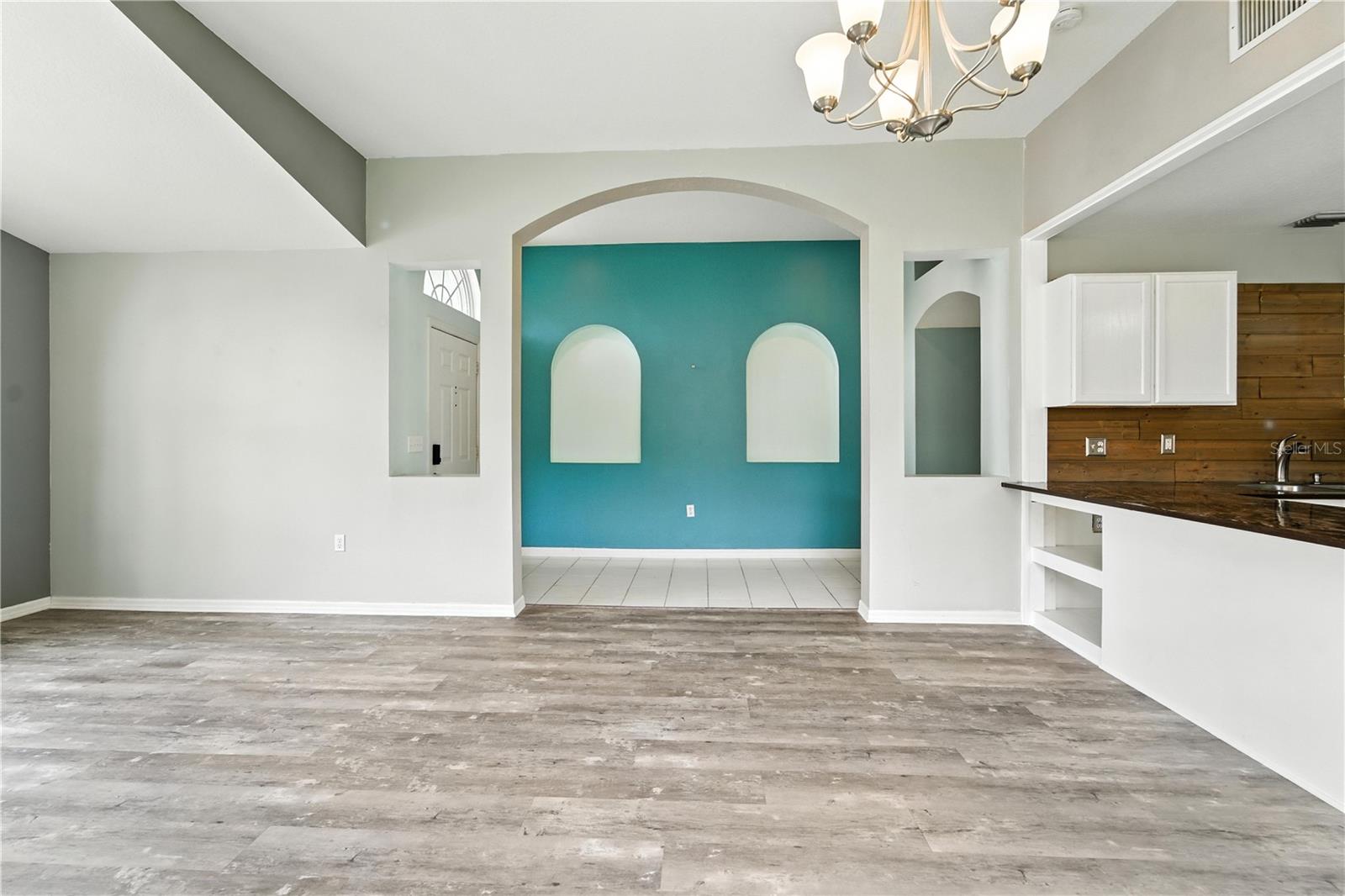 Image 30 of 56 For 1725 Bondurant Way