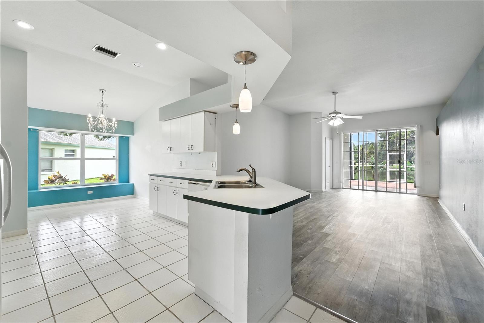 Image 33 of 56 For 1725 Bondurant Way