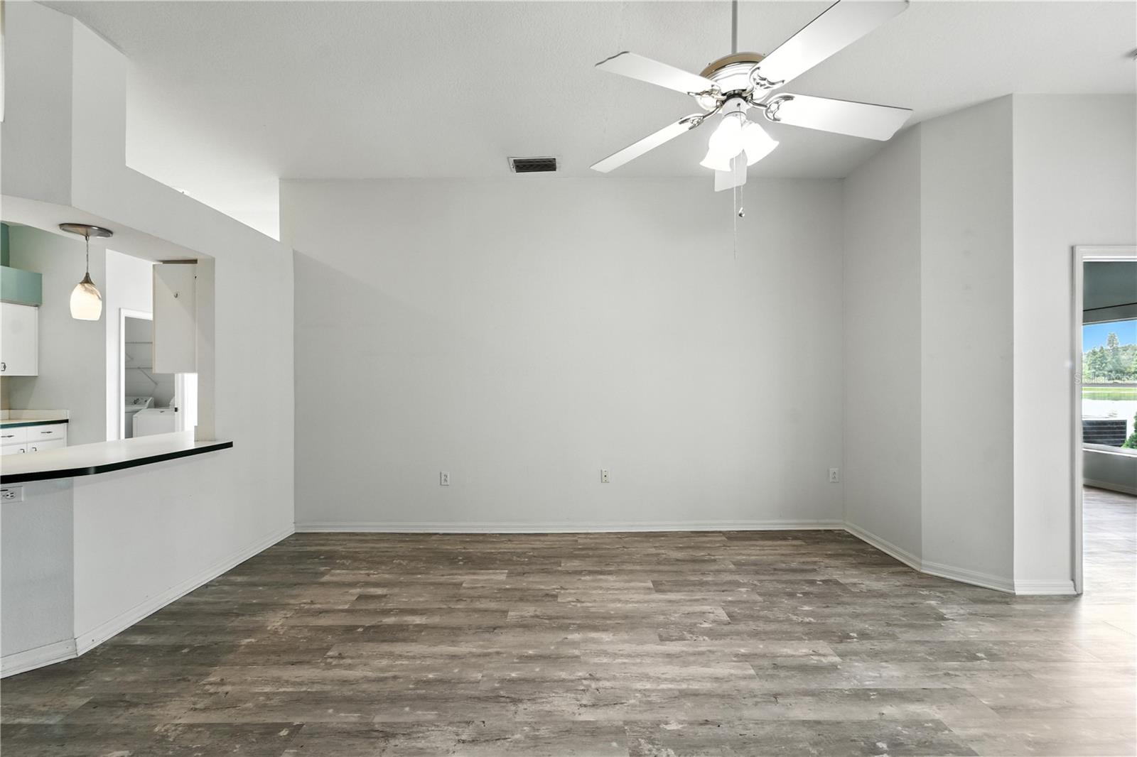 Image 45 of 56 For 1725 Bondurant Way