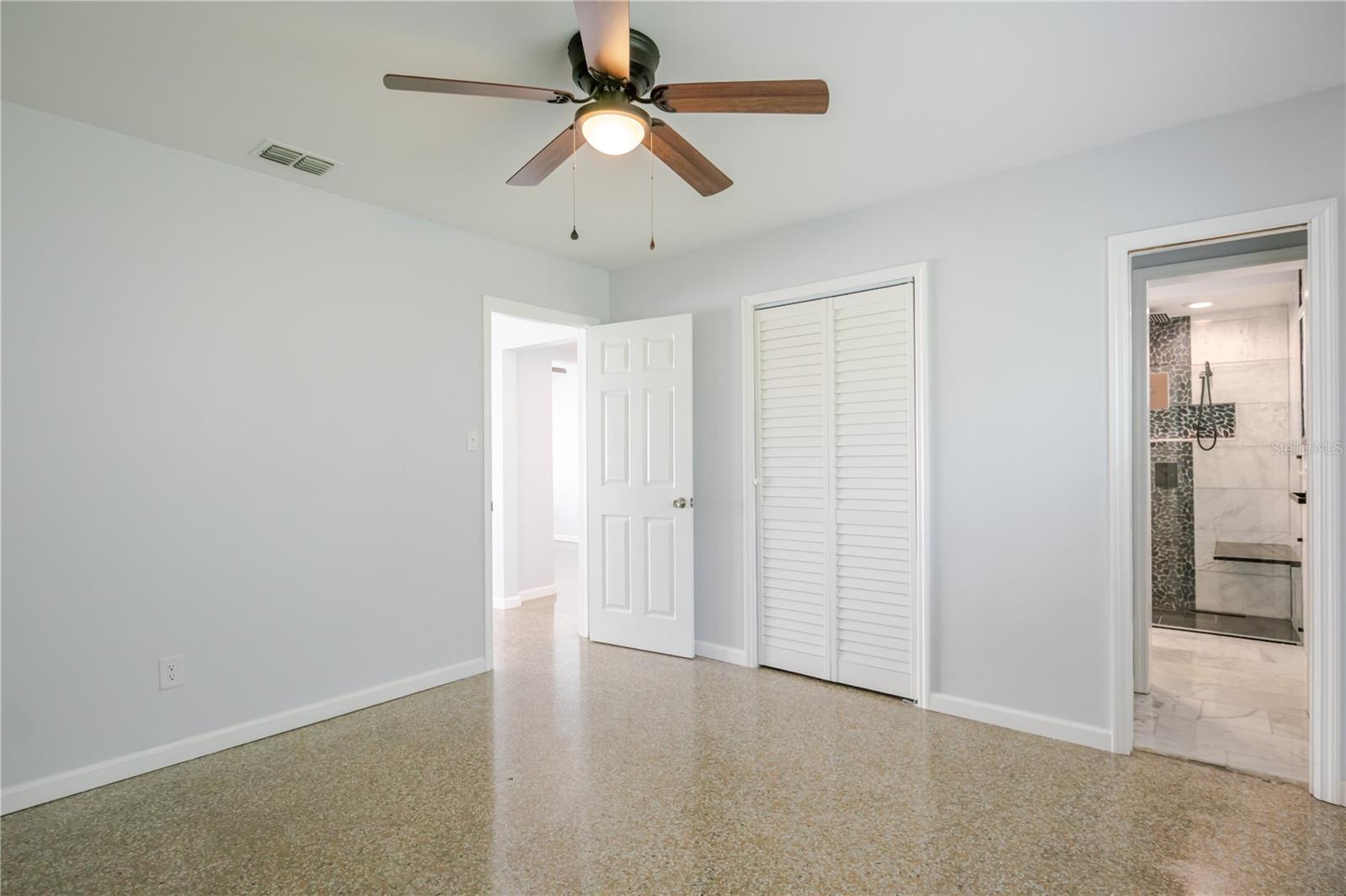 Image 17 of 21 For 123 Bosphorous Avenue