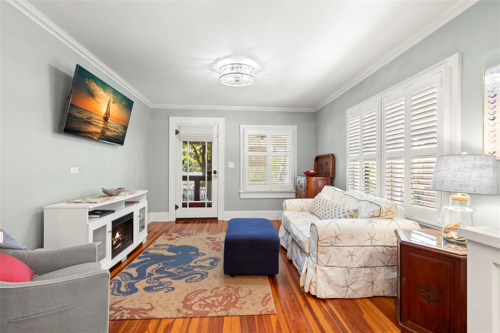 Image 16 of 63 For 1012 3rd Street N