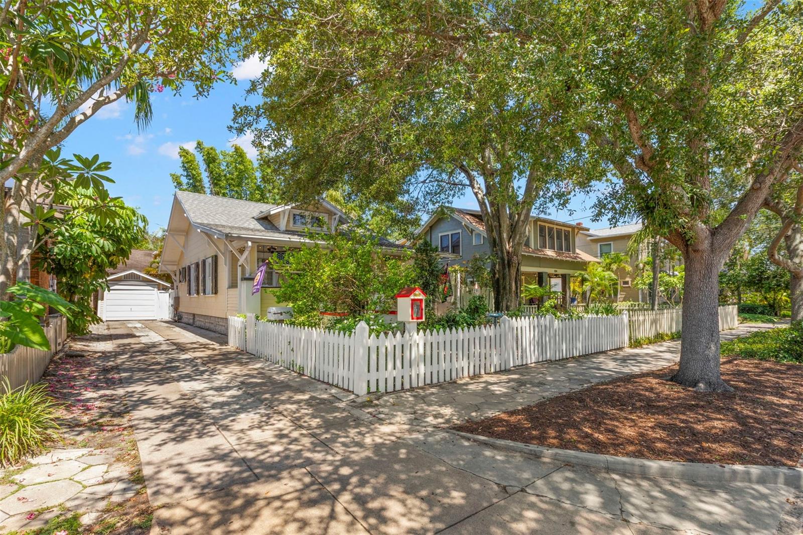 Image 4 of 63 For 1012 3rd Street N
