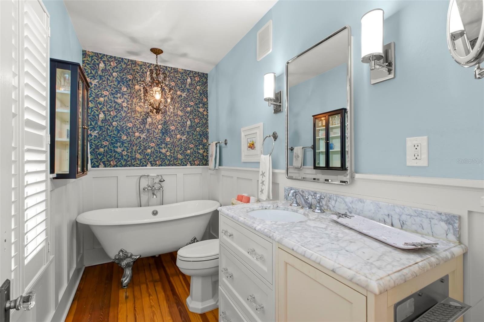 Image 42 of 63 For 1012 3rd Street N