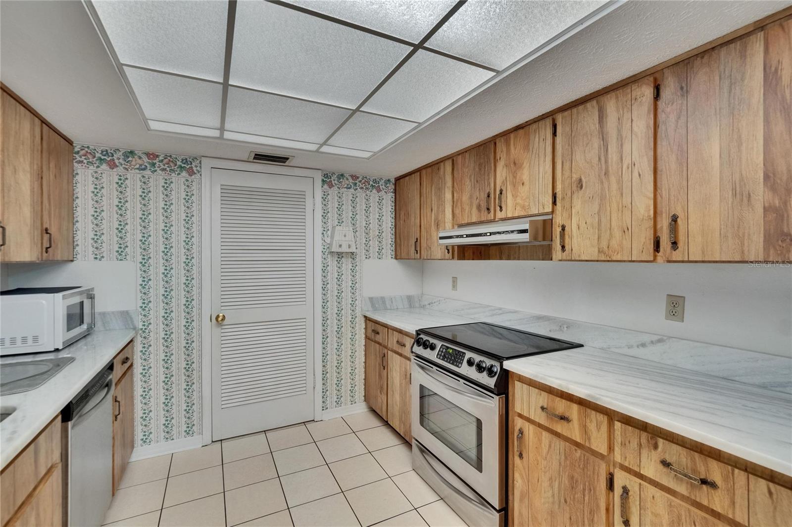 Image 61 of 100 For 3102 Trapnell Road