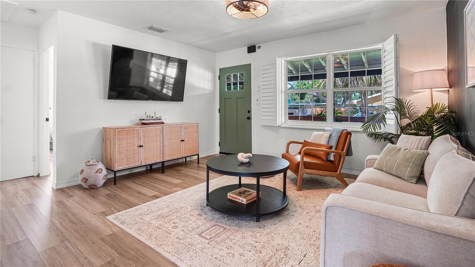 Image 4 of 34 For 500 62nd Street S
