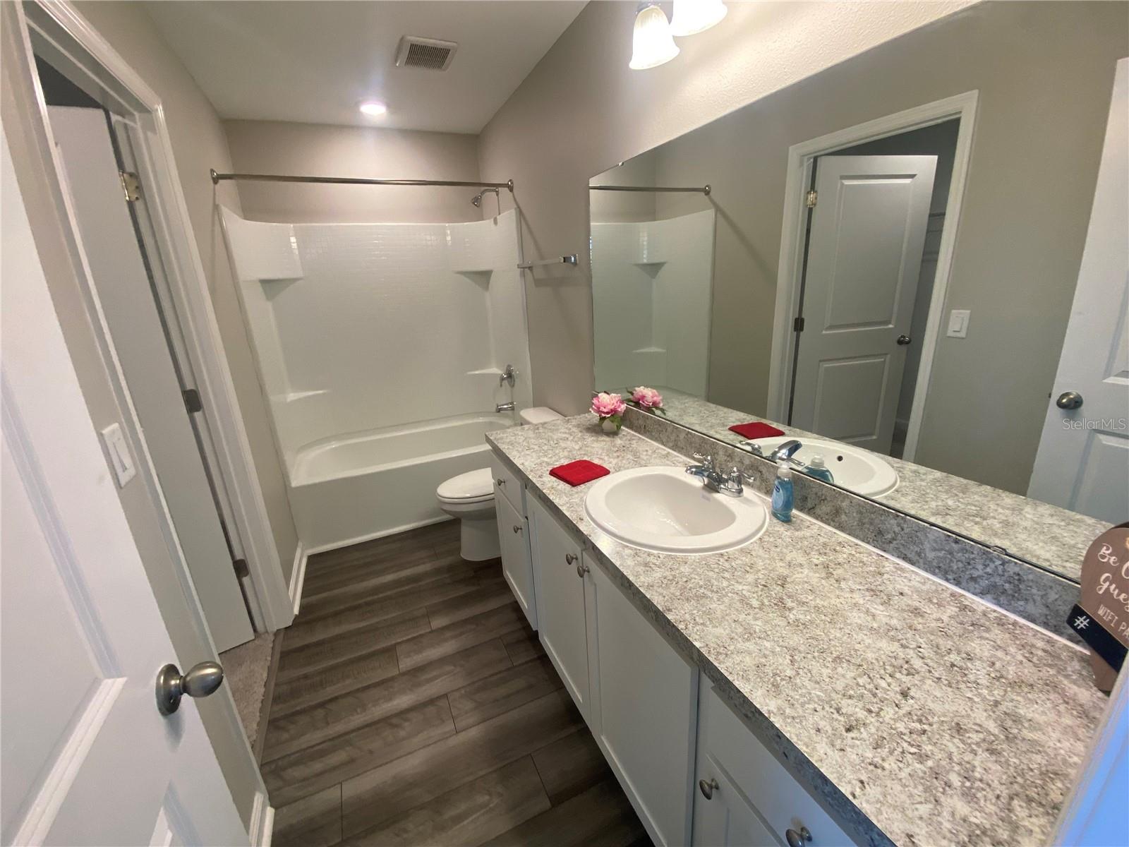 Listing photo id 11 for 35233 White Water Lily Way