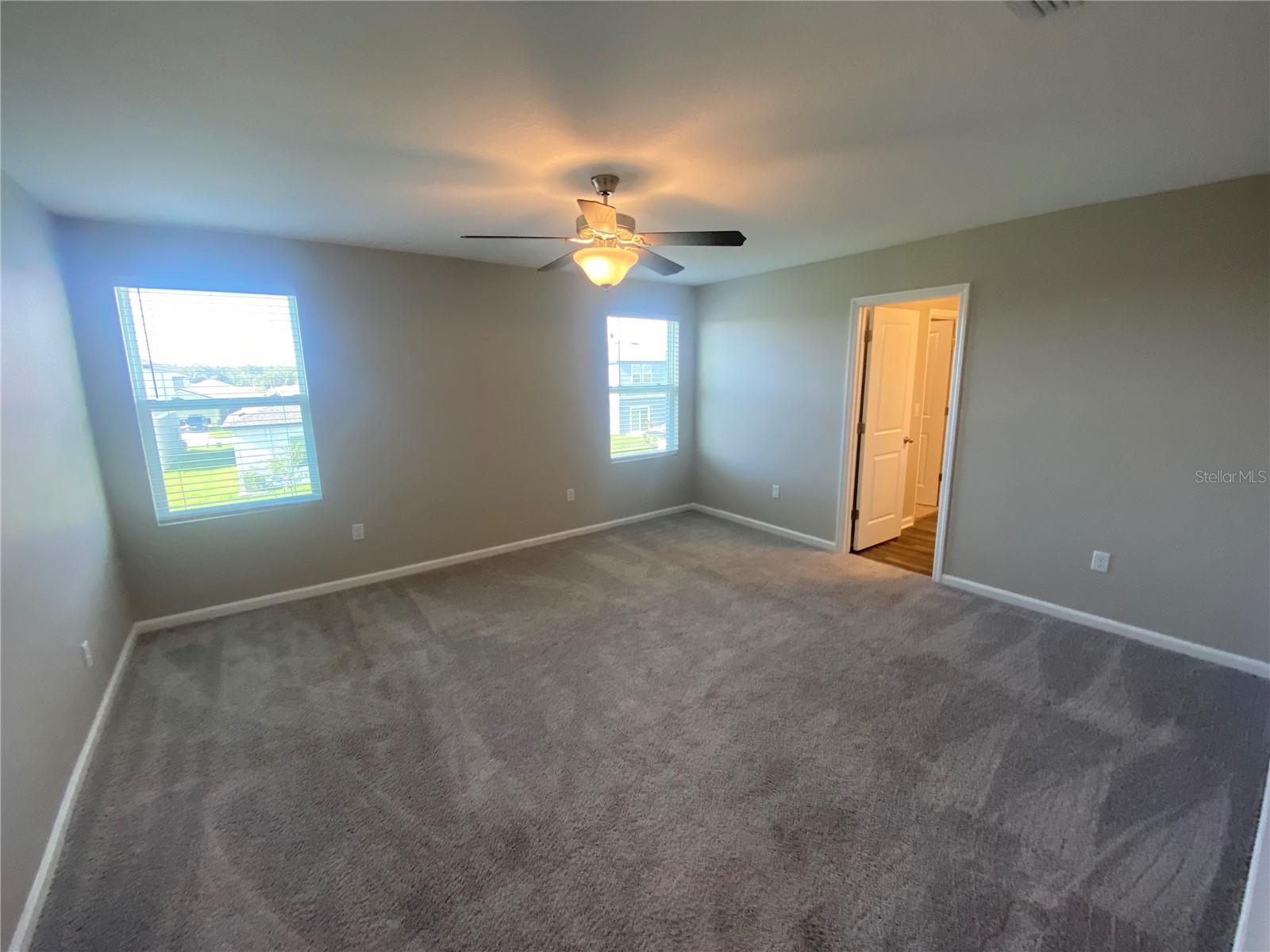 Listing photo id 12 for 35233 White Water Lily Way