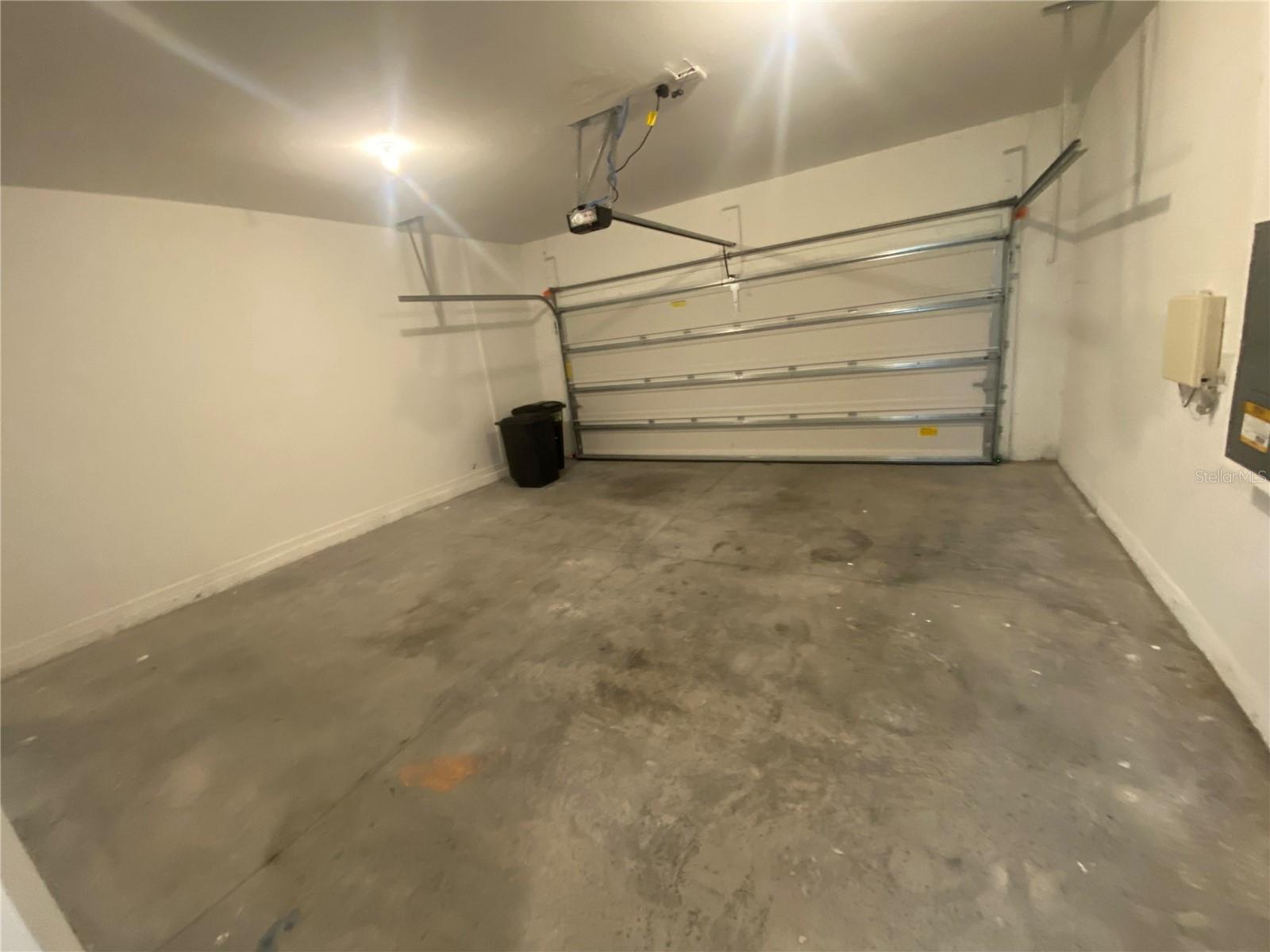 Listing photo id 15 for 35233 White Water Lily Way