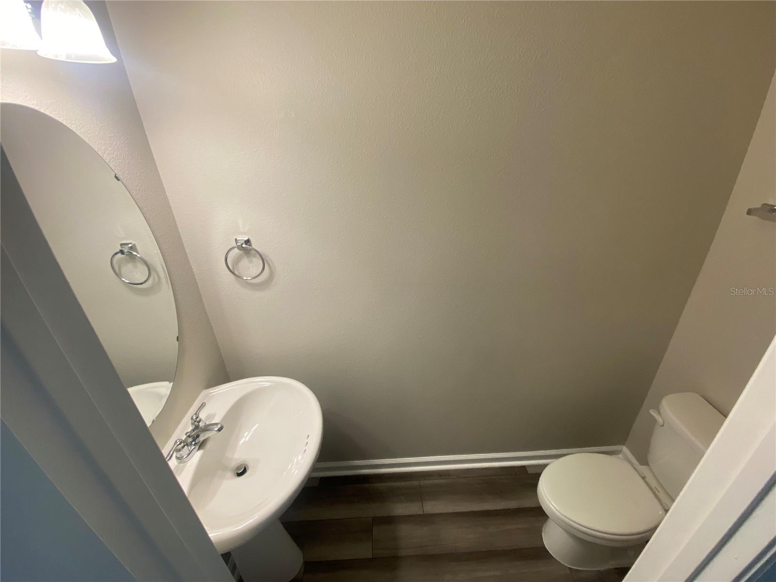 Listing photo id 18 for 35233 White Water Lily Way
