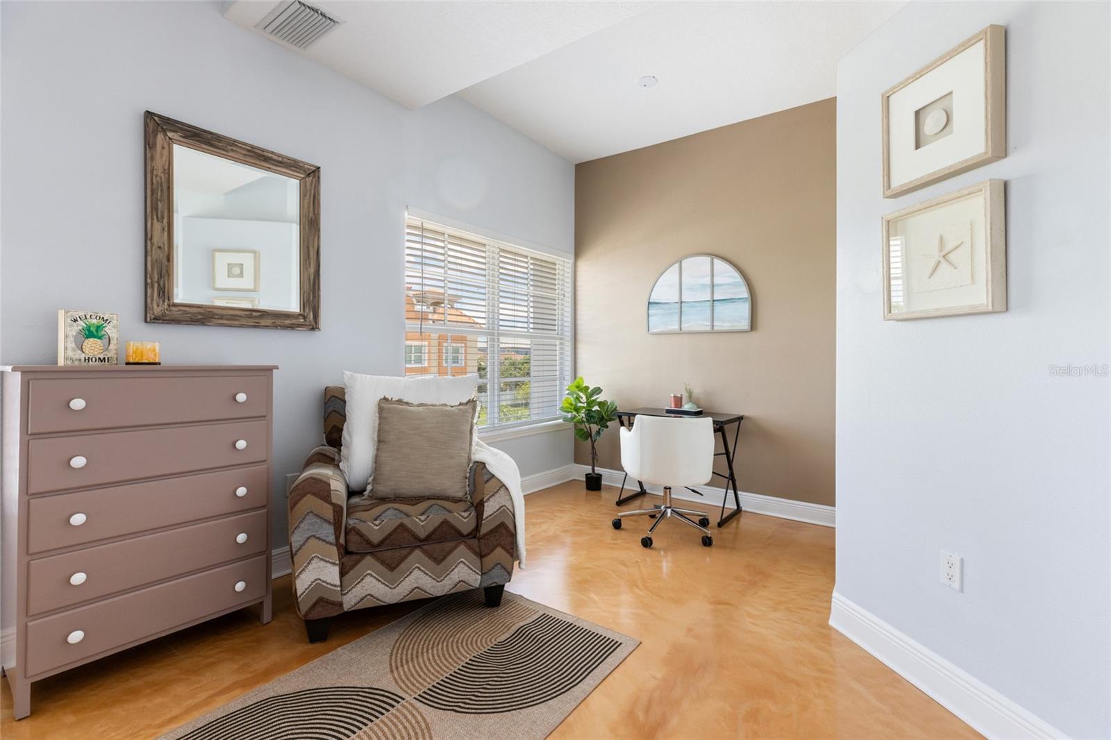 Image 16 of 57 For 141 175th Avenue E 143