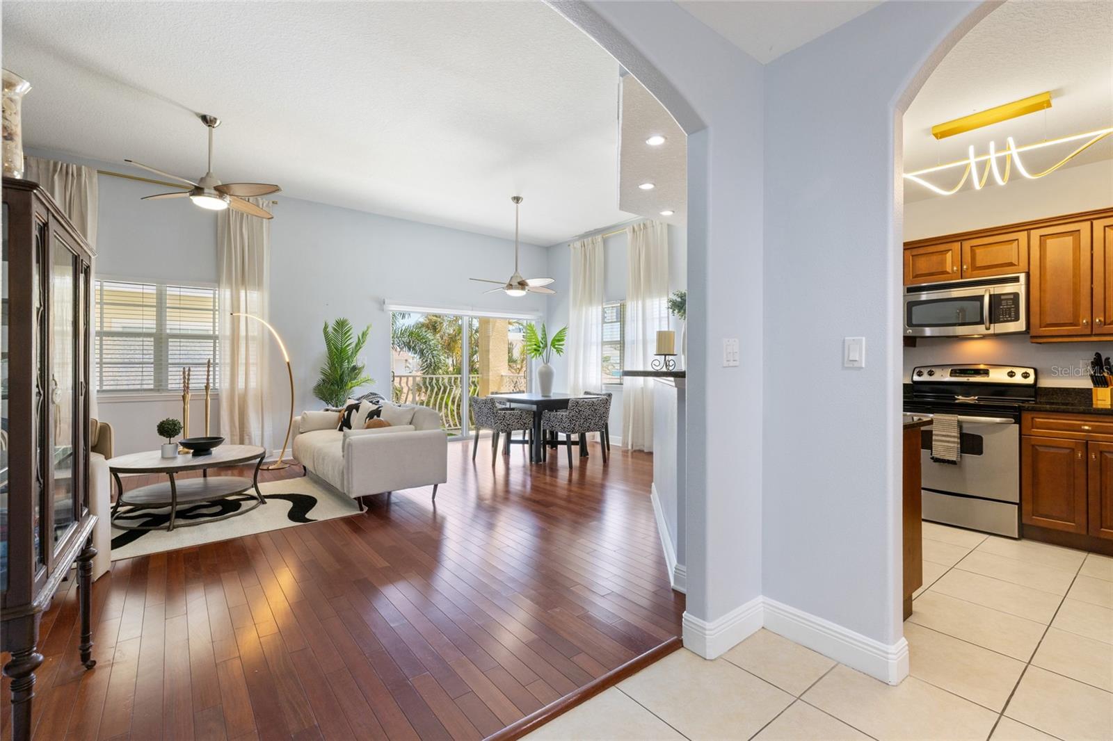 Image 4 of 57 For 141 175th Avenue E 143