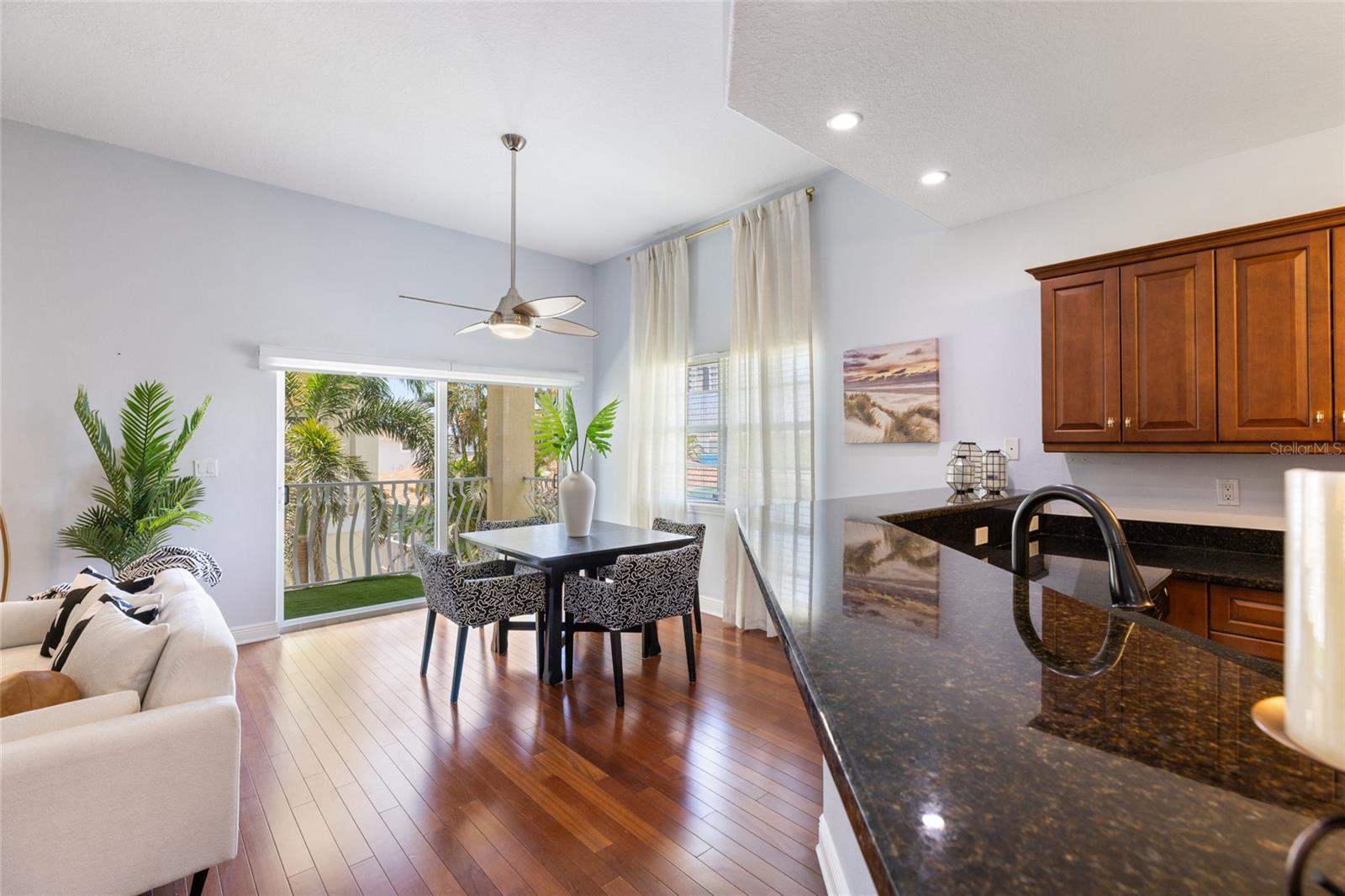 Image 9 of 57 For 141 175th Avenue E 143