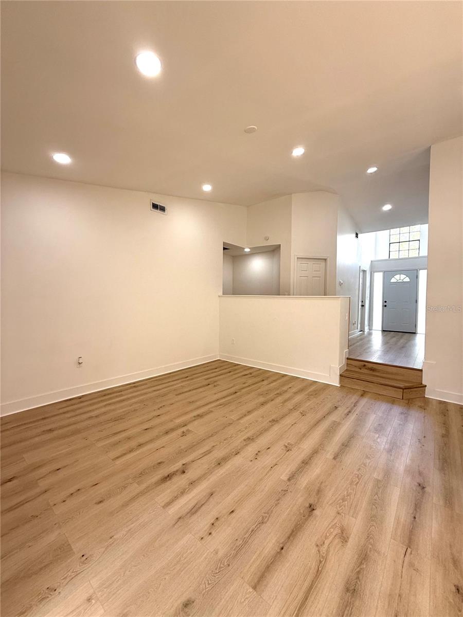 Image 12 of 56 For 23220 Shining Star Drive