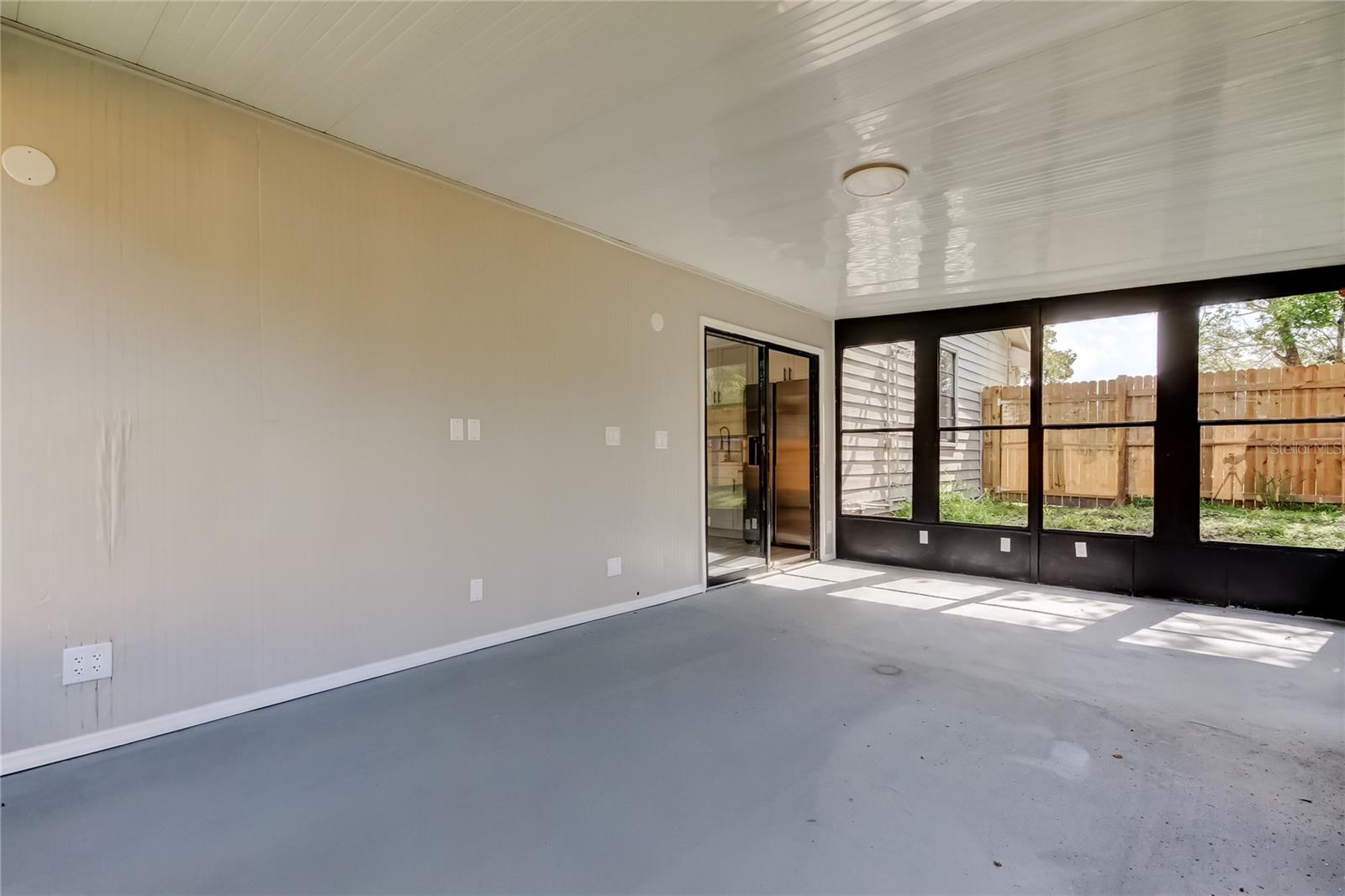 Listing photo id 56 for 23220 Shining Star Drive