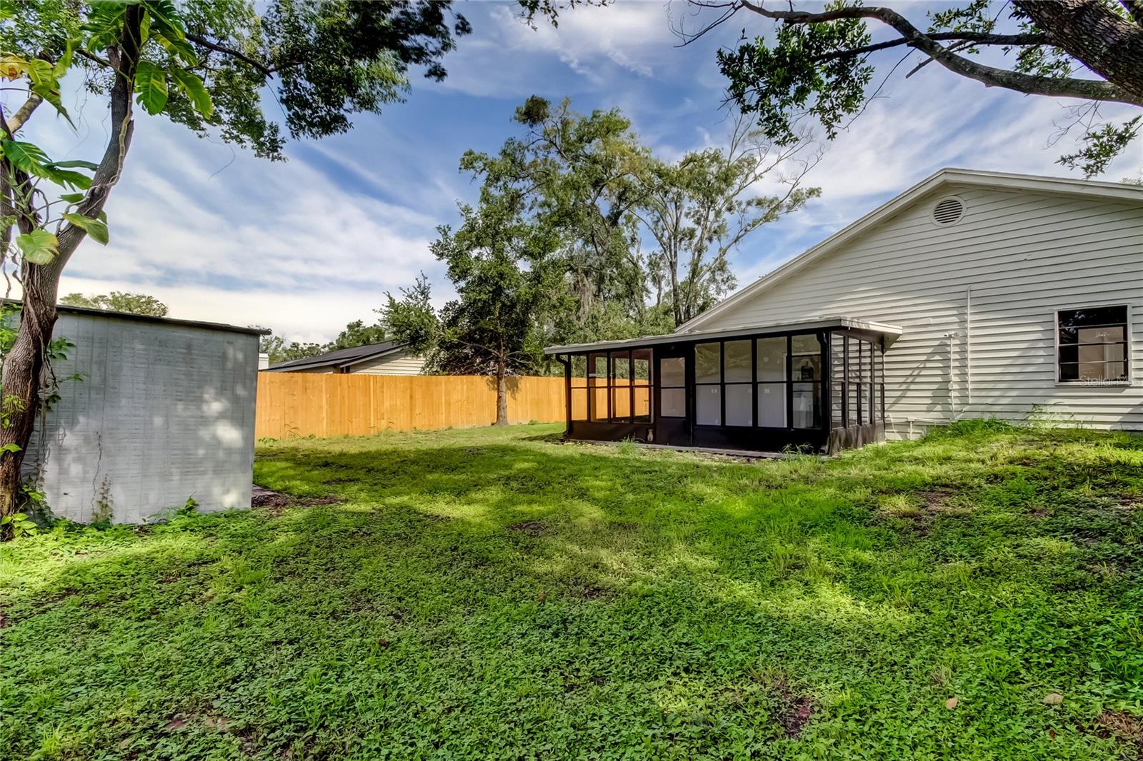 Listing photo id 59 for 23220 Shining Star Drive