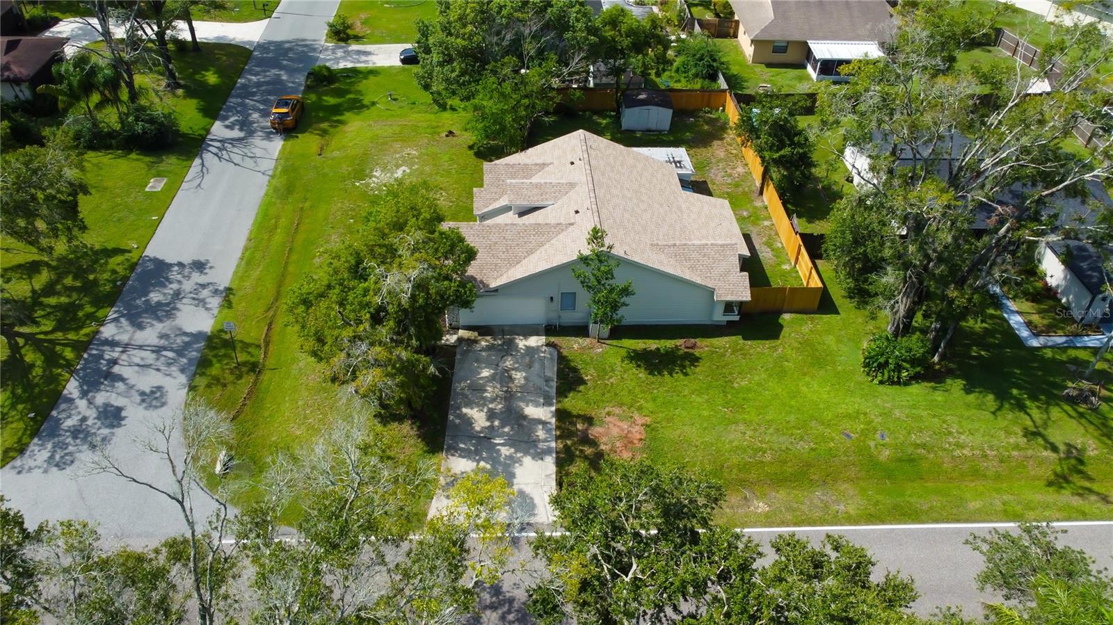Listing photo id 65 for 23220 Shining Star Drive