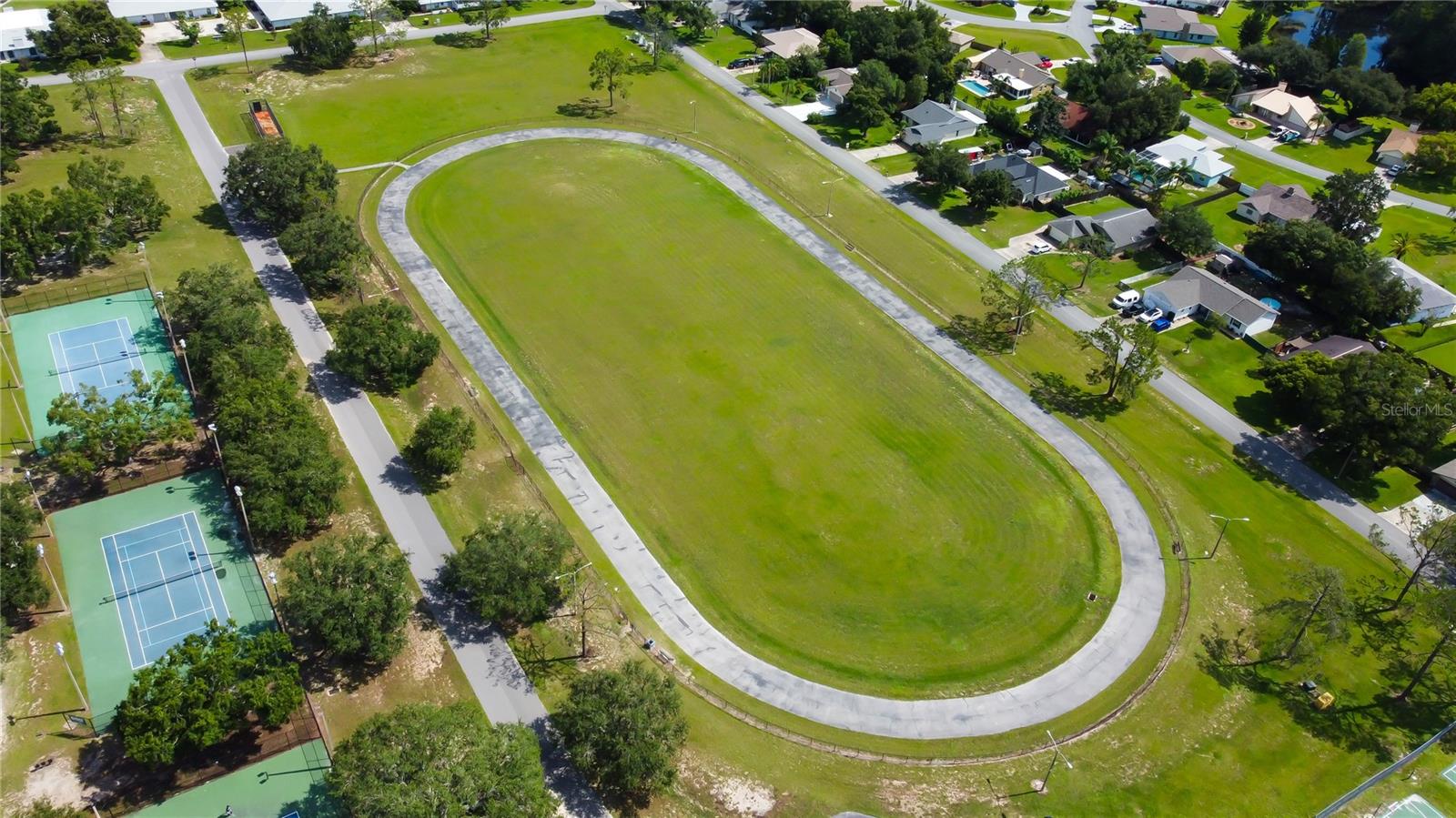 Listing photo id 70 for 23220 Shining Star Drive