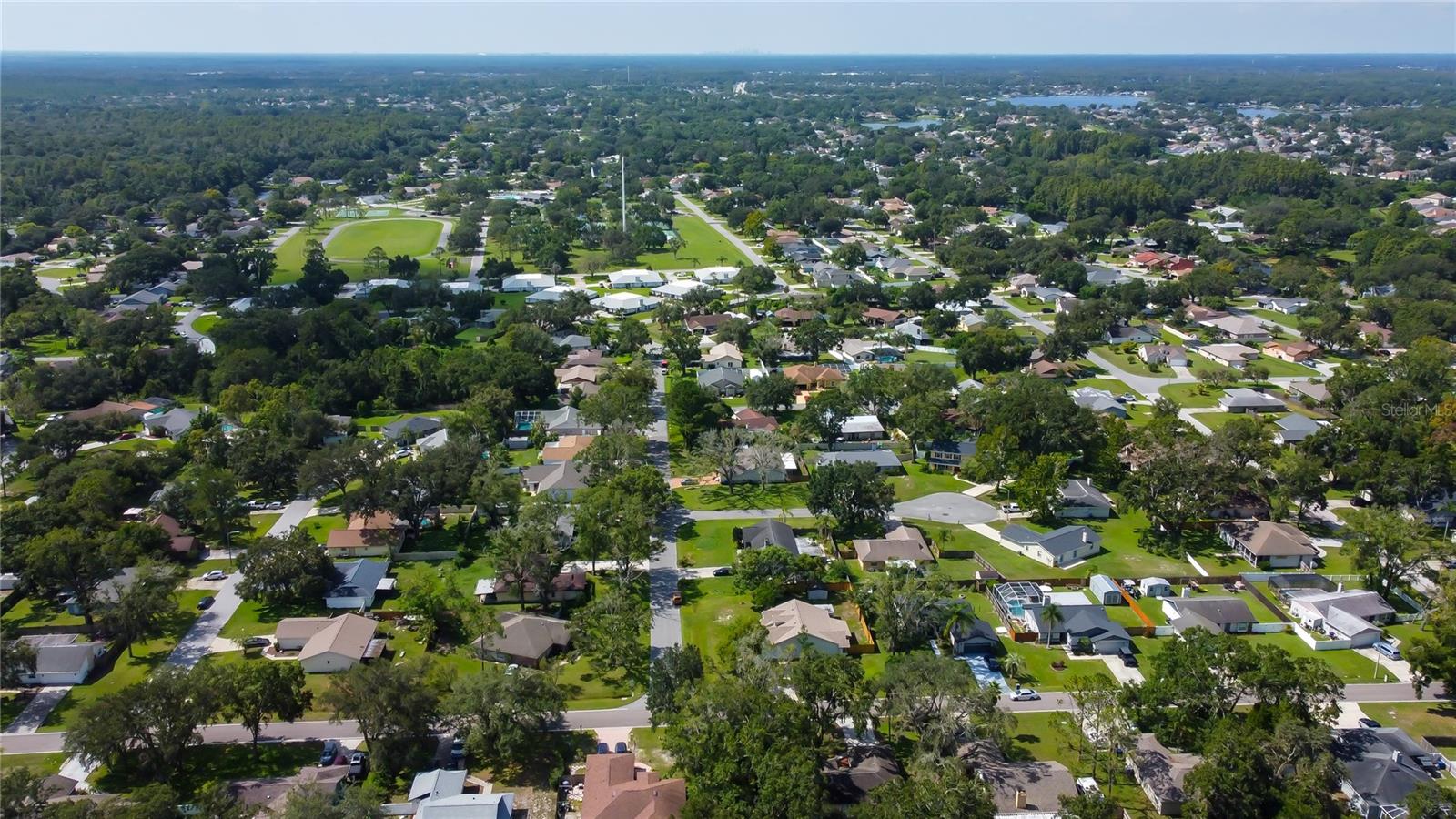 Listing photo id 75 for 23220 Shining Star Drive