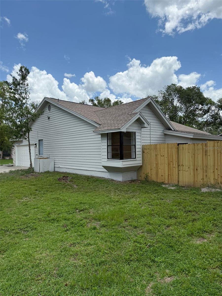 Image 8 of 56 For 23220 Shining Star Drive