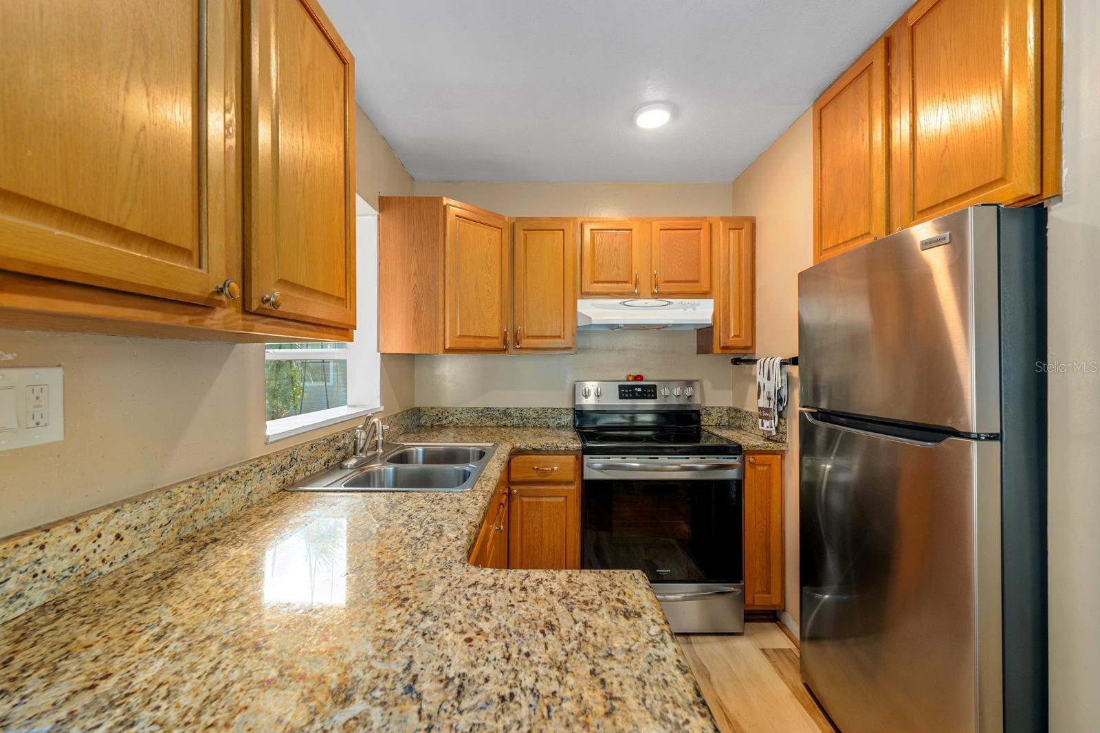 Image 10 of 21 For 4063 2nd Avenue S