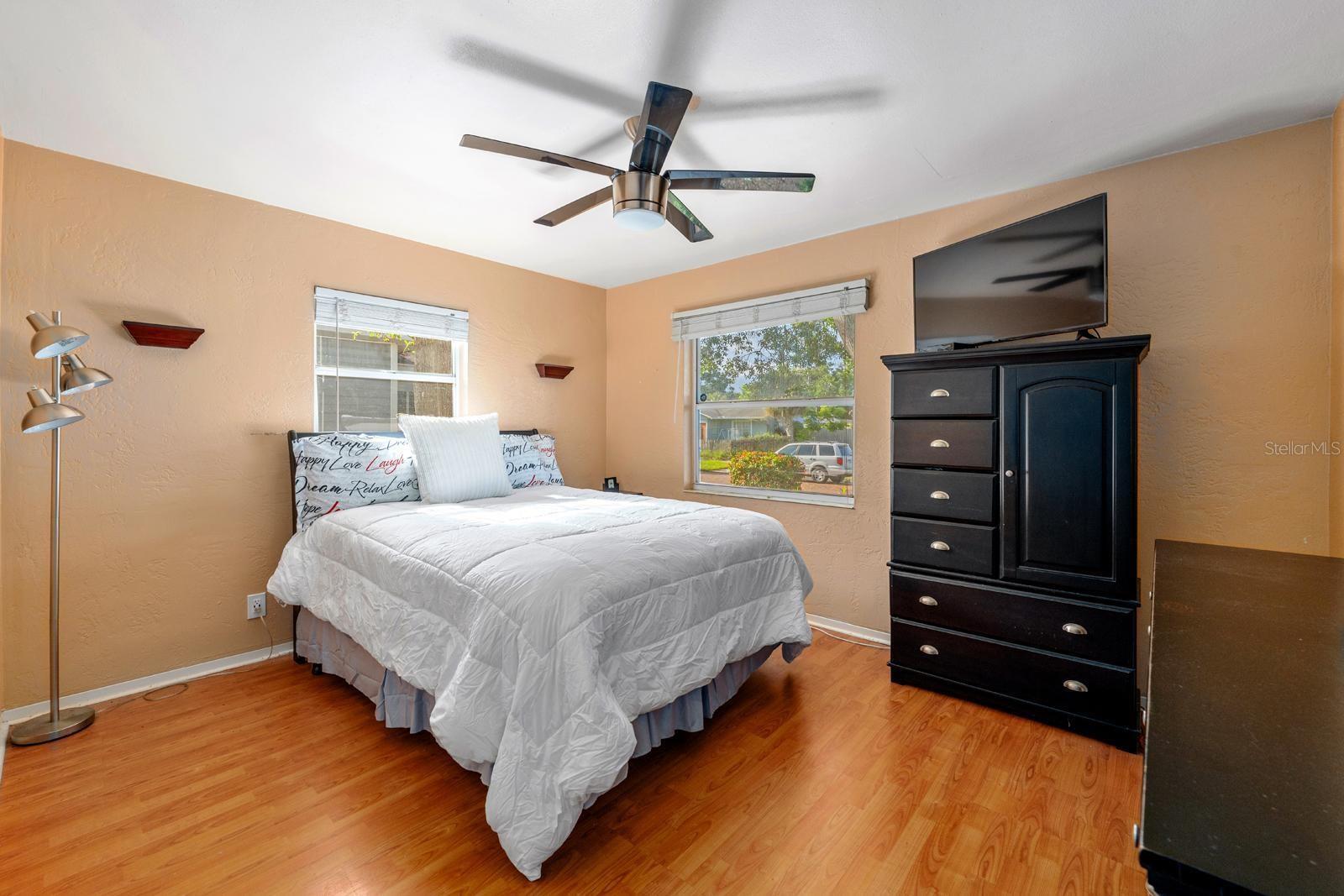 Image 15 of 21 For 4063 2nd Avenue S