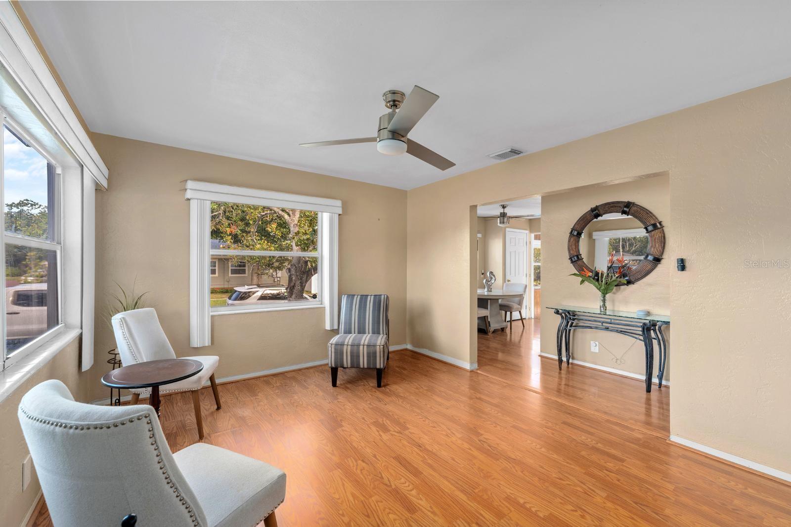 Image 4 of 21 For 4063 2nd Avenue S