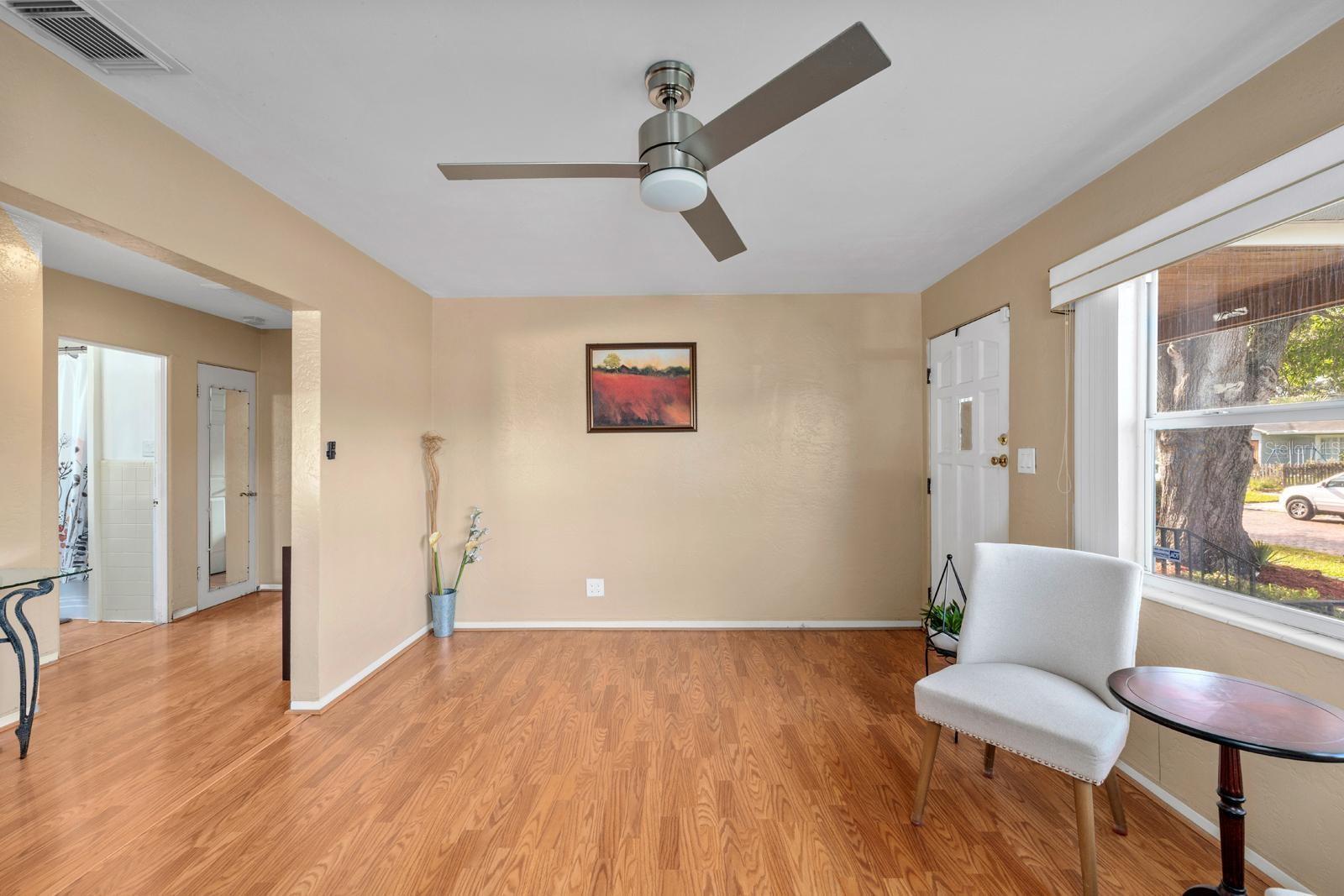 Image 6 of 21 For 4063 2nd Avenue S