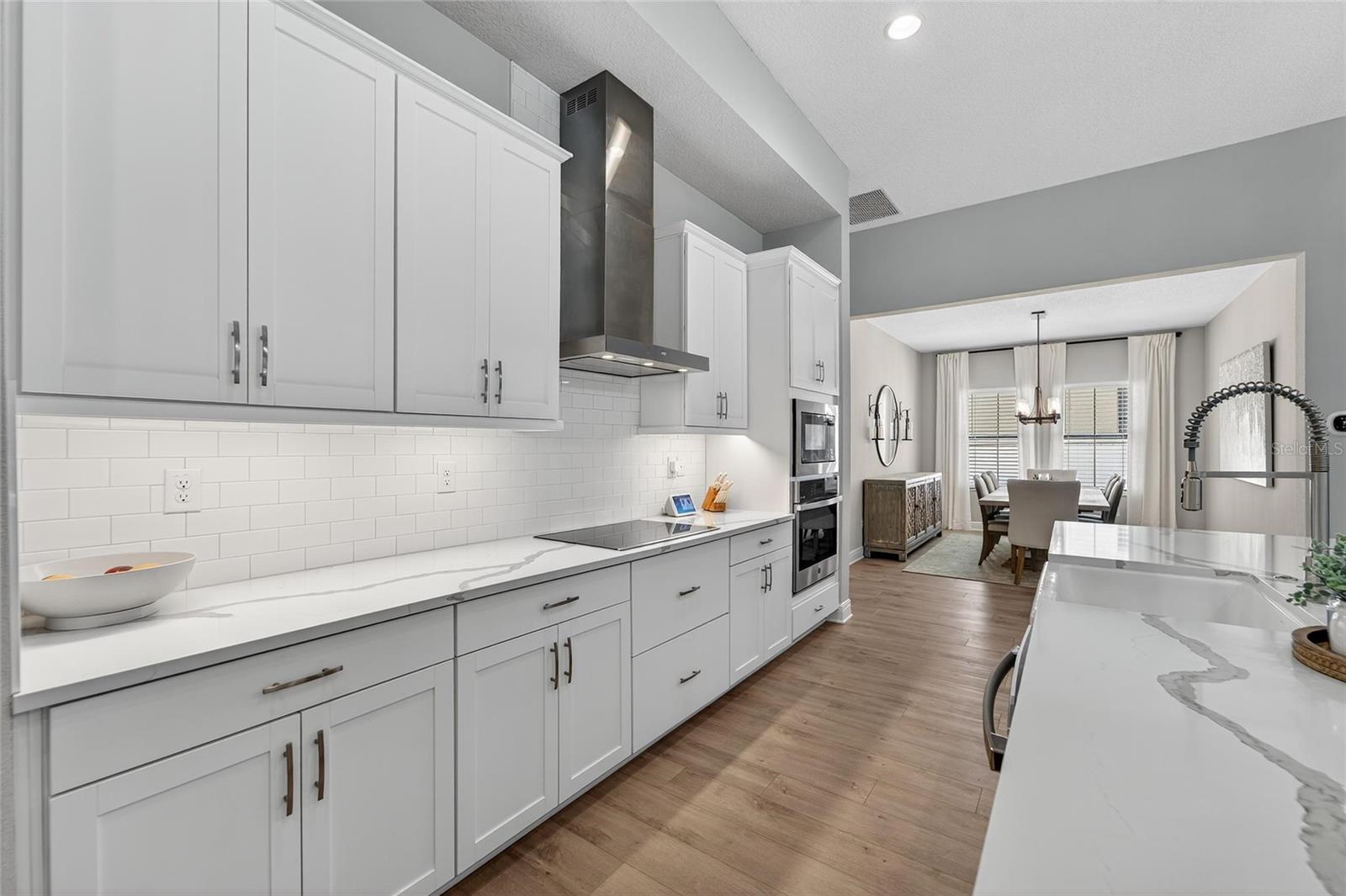Listing photo id 9 for 12928 Twin Bridges Drive