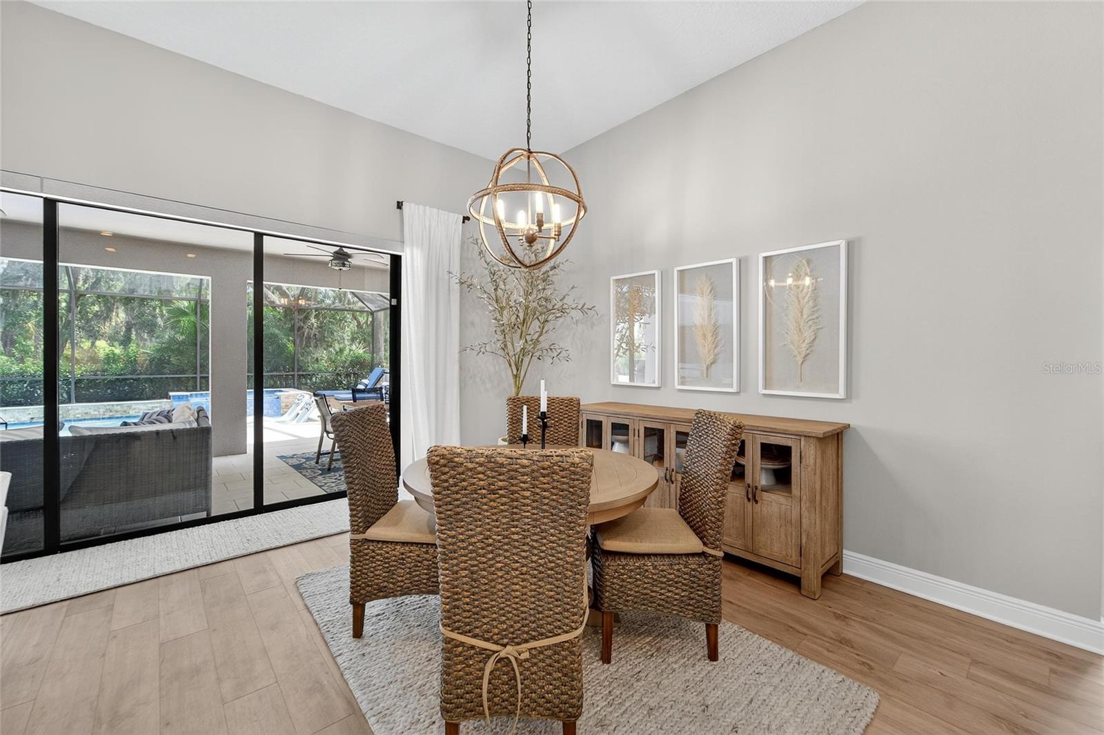 Listing photo id 20 for 12928 Twin Bridges Drive