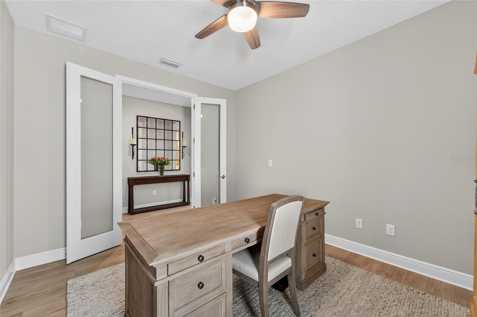 Listing photo id 32 for 12928 Twin Bridges Drive